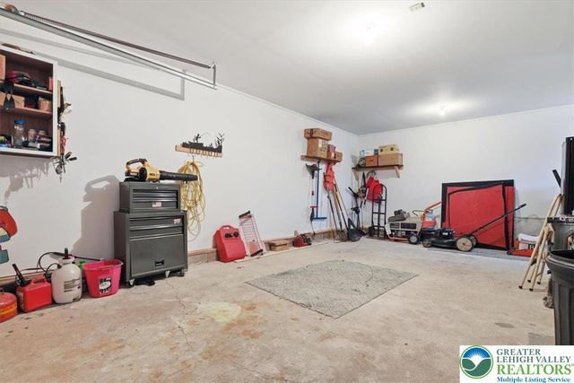 20 Pool Drive, Penn Forest Twp, PA 18229