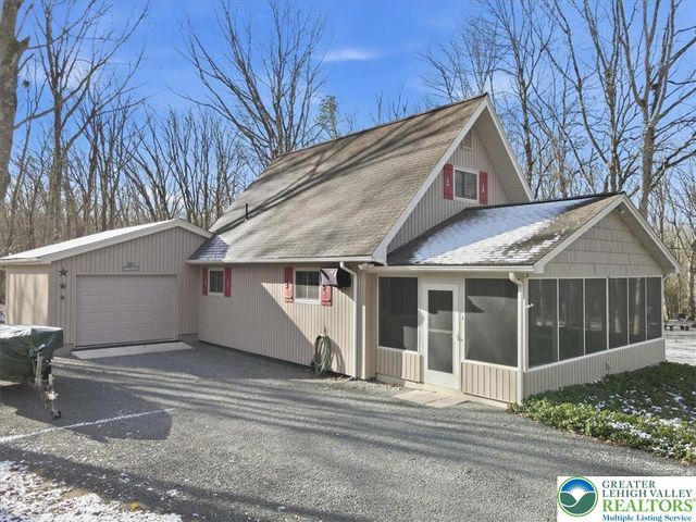 20 Pool Drive, Penn Forest Twp, PA 18229