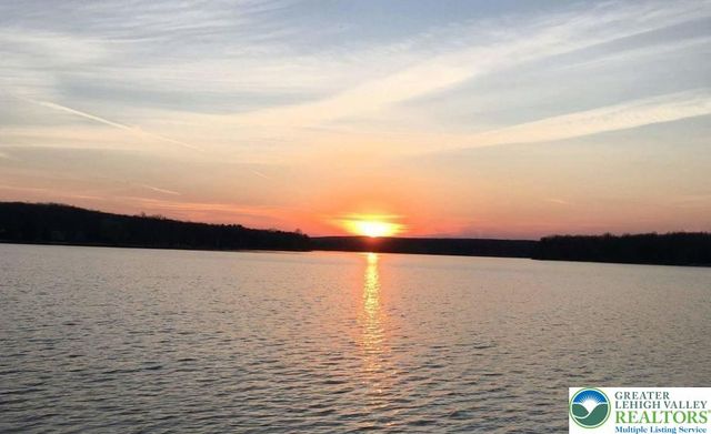 20 Pool Drive, Penn Forest Twp, PA 18229