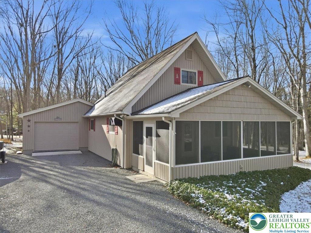 20 Pool Drive, Penn Forest Twp, PA 18229