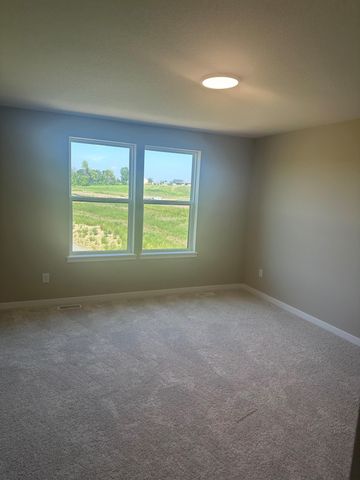 8795 63rd Street S, Cottage Grove, MN 55016