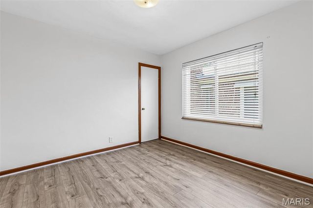 5449 Mardel Avenue, St Louis, MO 63109