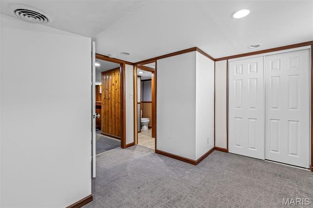 5449 Mardel Avenue, St Louis, MO 63109