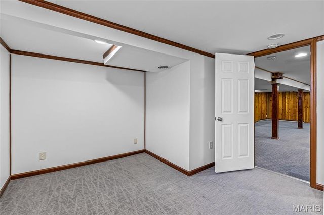 5449 Mardel Avenue, St Louis, MO 63109