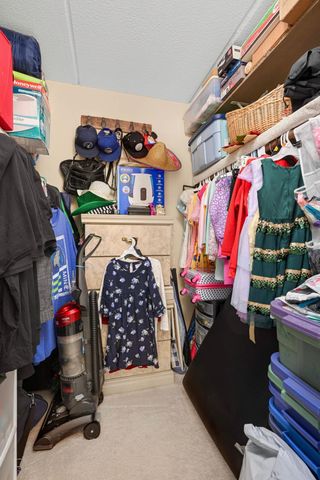 10501 Cedar Lake Rd 420, Minnetonka, MN 55305