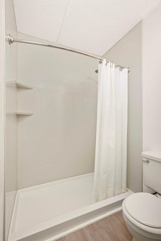 10501 Cedar Lake Rd 420, Minnetonka, MN 55305