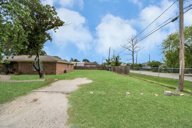 615 Barbara Mae Street, Houston, TX 77015