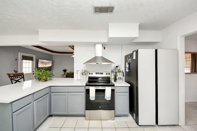 615 Barbara Mae Street, Houston, TX 77015