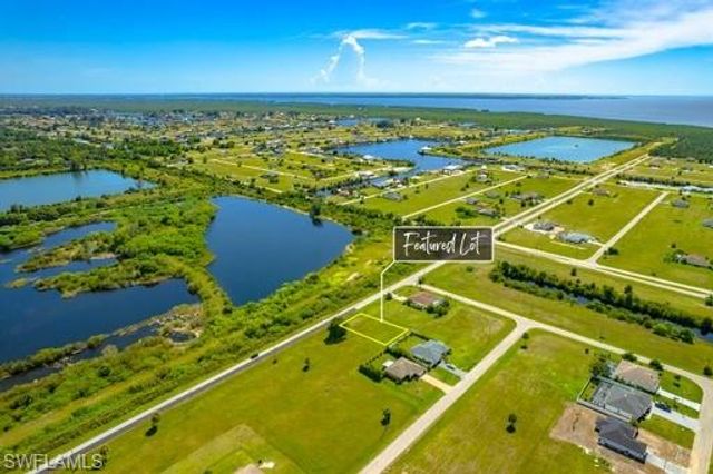 3921 Caloosa N, Cape Coral, FL 33993