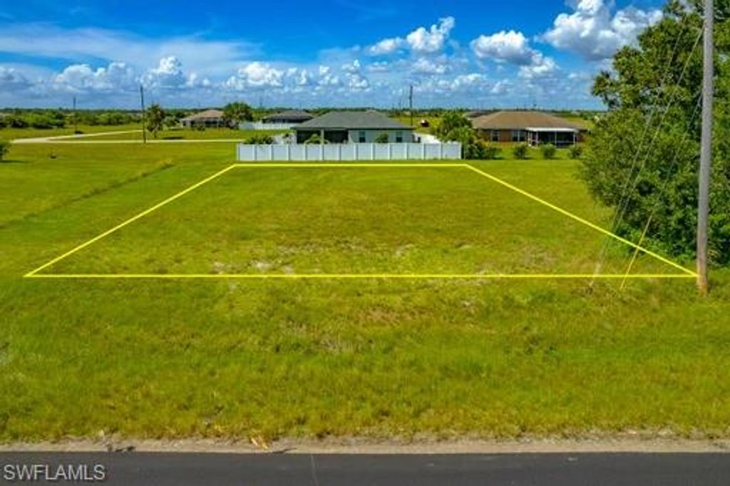 3921 Caloosa N, CAPE CORAL, FL 33993 — photo 3