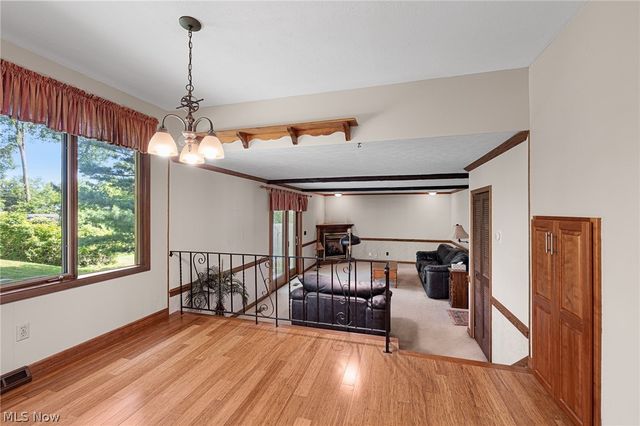 14826 Stone Creek Oval, Strongsville, OH 44149
