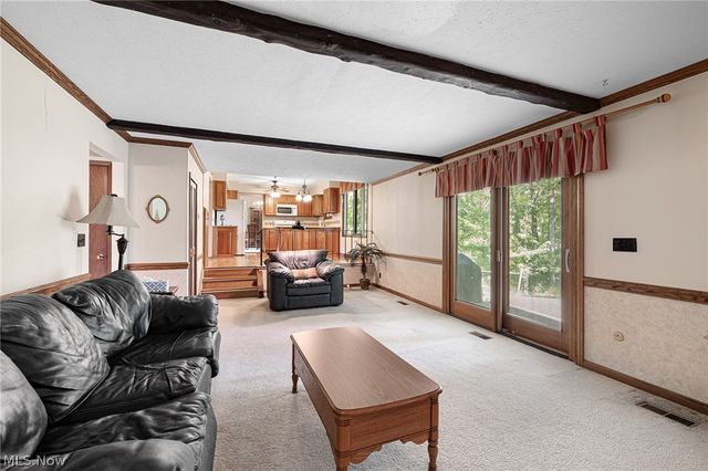 14826 Stone Creek Oval, Strongsville, OH 44149