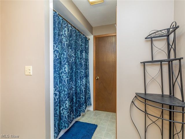 14826 Stone Creek Oval, Strongsville, OH 44149