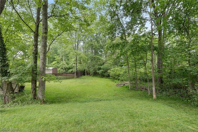 14826 Stone Creek Oval, Strongsville, OH 44149