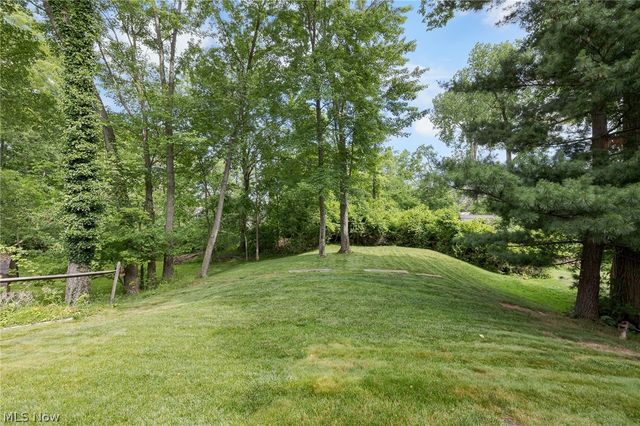 14826 Stone Creek Oval, Strongsville, OH 44149
