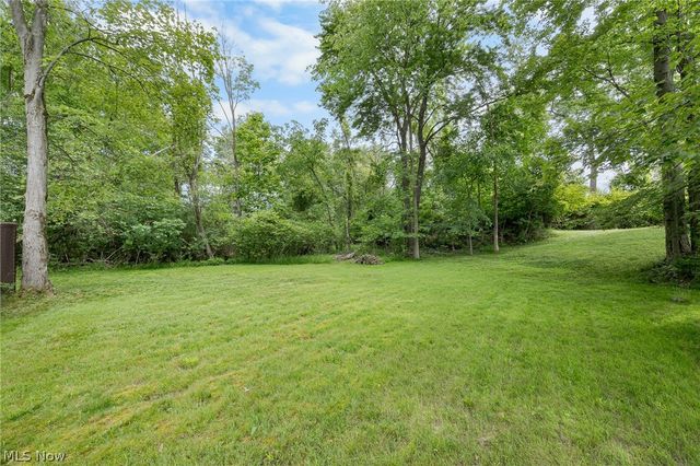 14826 Stone Creek Oval, Strongsville, OH 44149