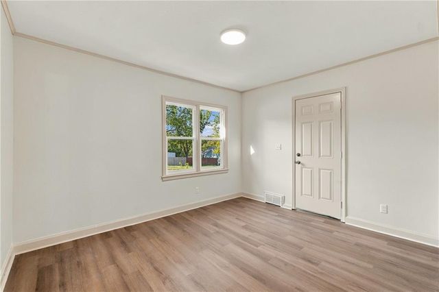 4400 Garfield Avenue, Kansas City, KS 66102