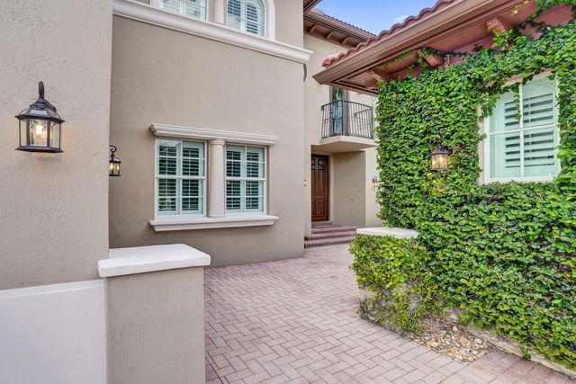 8279 NW 122nd Lane, Parkland, FL 33076