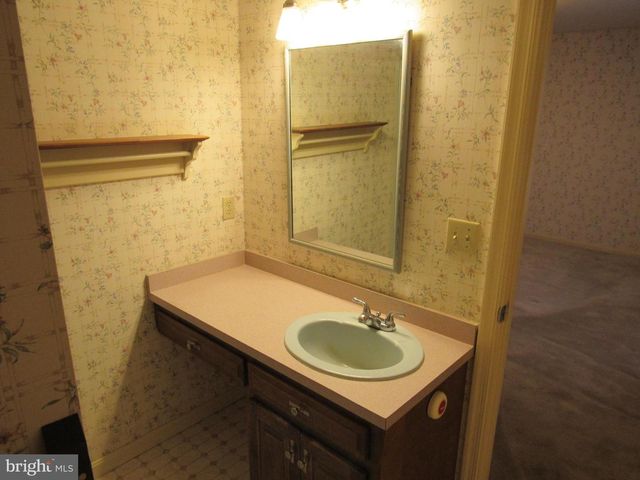 120 LEWIS DR, Laurel, DE 19956