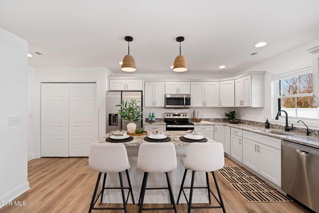 1072 Riddle Ridge, Jonesborough, TN 37659