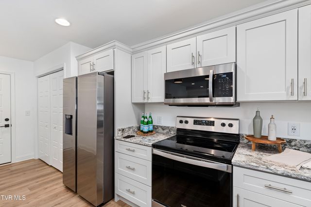 1072 Riddle Ridge, Jonesborough, TN 37659