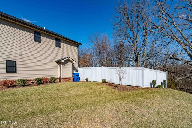 1072 Riddle Ridge, Jonesborough, TN 37659