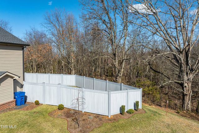 1072 Riddle Ridge, Jonesborough, TN 37659