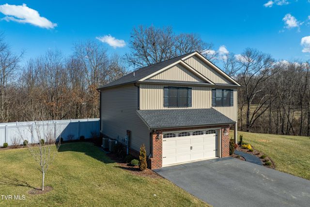 1072 Riddle Ridge, Jonesborough, TN 37659