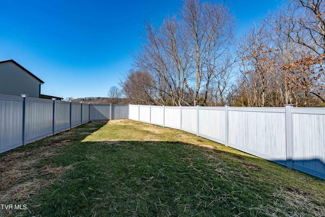 1072 Riddle Ridge, Jonesborough, TN 37659