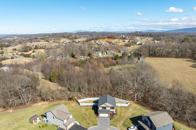 1072 Riddle Ridge, Jonesborough, TN 37659