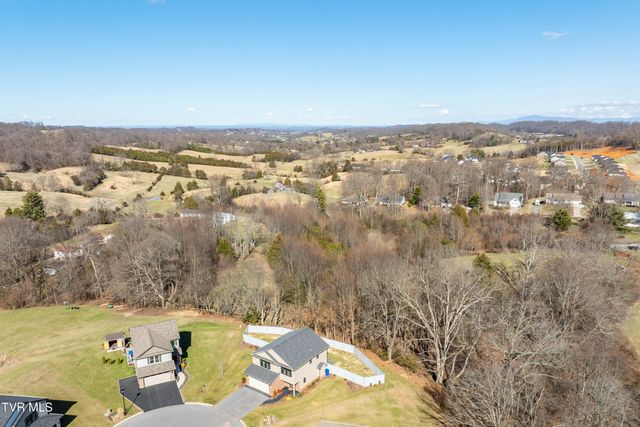 1072 Riddle Ridge, Jonesborough, TN 37659