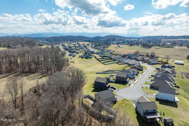 1072 Riddle Ridge, Jonesborough, TN 37659