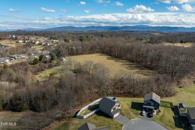 1072 Riddle Ridge, Jonesborough, TN 37659