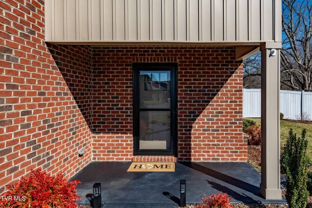 1072 Riddle Ridge, Jonesborough, TN 37659