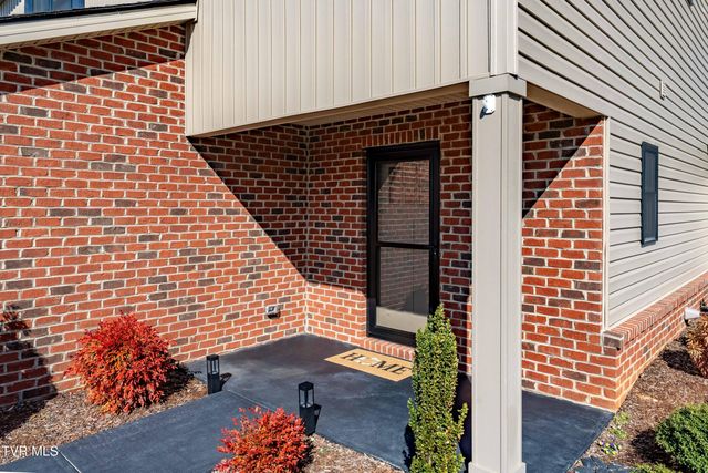 1072 Riddle Ridge, Jonesborough, TN 37659