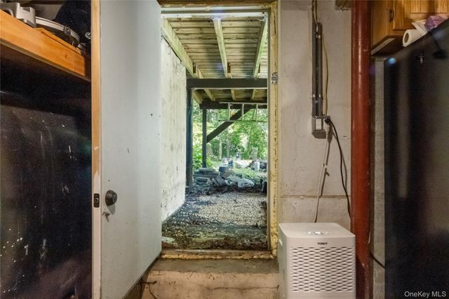 16 Shenorock Drive, Yorktown Heights, NY 10598