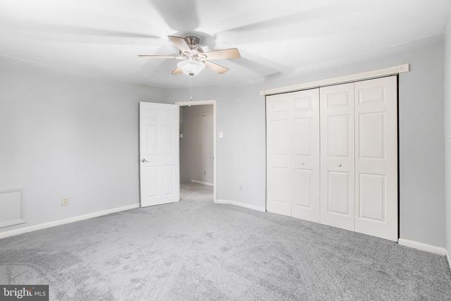 206 COLONIAL RD, Beverly, NJ 08010