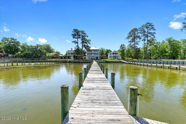 720 Willbrook Circle, Sneads Ferry, NC 28460
