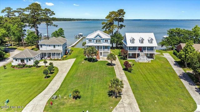 720 Willbrook Circle, Sneads Ferry, NC 28460