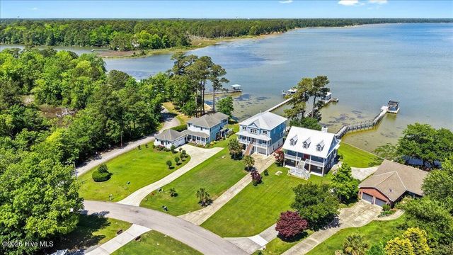 720 Willbrook Circle, Sneads Ferry, NC 28460