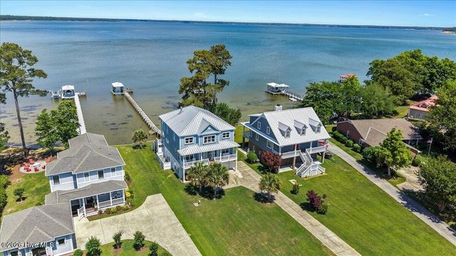 720 Willbrook Circle, Sneads Ferry, NC 28460