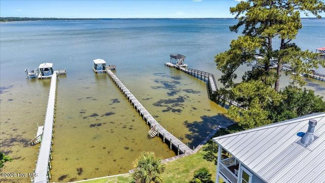 720 Willbrook Circle, Sneads Ferry, NC 28460
