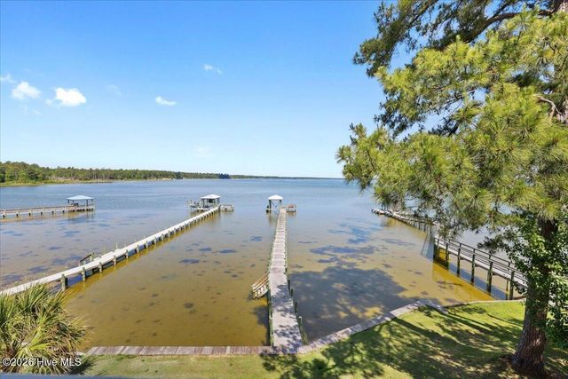 720 Willbrook Circle, Sneads Ferry, NC 28460