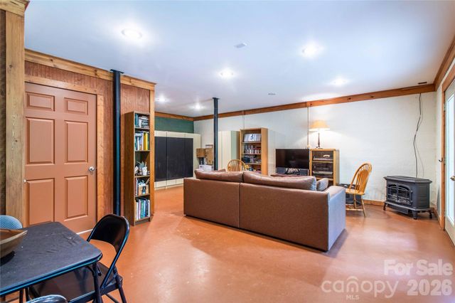 658 Tilley Creek Road, Cullowhee, NC 28723