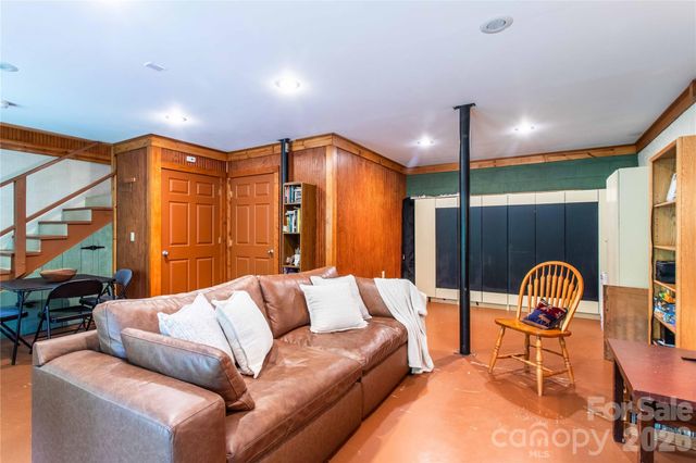 658 Tilley Creek Road, Cullowhee, NC 28723