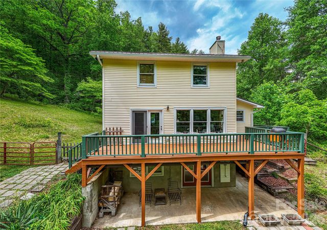 658 Tilley Creek Road, Cullowhee, NC 28723