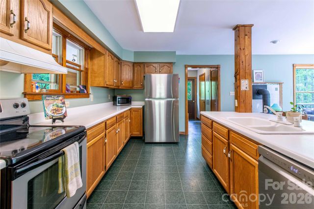 658 Tilley Creek Road, Cullowhee, NC 28723