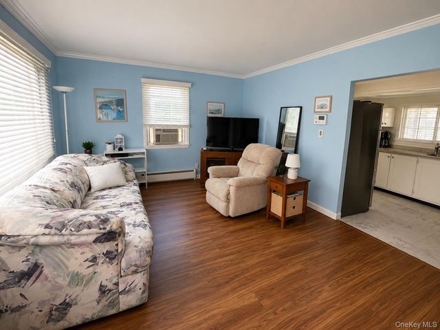 84 Boylan Lane, Blue Point, NY 11715