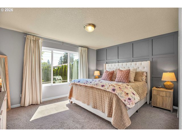 33753 Ne HART Ct, Scappoose, OR 97056