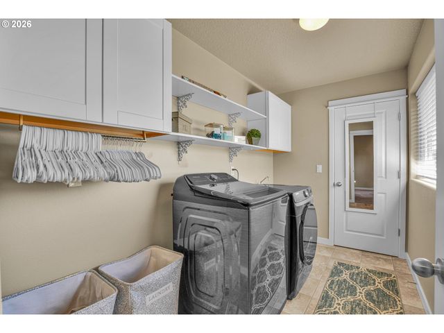 33753 Ne HART Ct, Scappoose, OR 97056